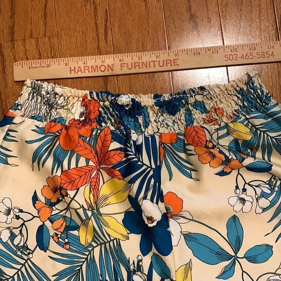 Ontwelfth Tropical floral lined shorts. NWOT - Picture 5 of 7